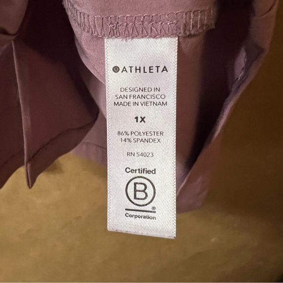 Athleta | Boulevard V-Neck Tee Popover Relaxed Top in Cascadia Violet Size 1X - Picture 9 of 11